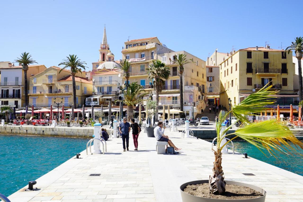 Feriendorf Zum Stoerrischen Esel Hotel Calvi  Exterior photo